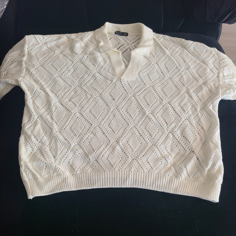 Men Cream Sweater with Collar Size Medium
